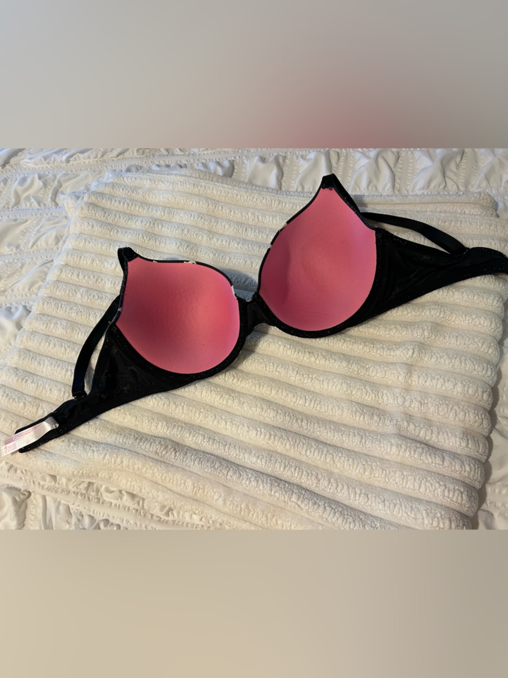 Victoria's Secret PINK Wear Everywhere Women’s T-Shirt bra Size 36DD/GENTLY WORN - Picture 4 of 6